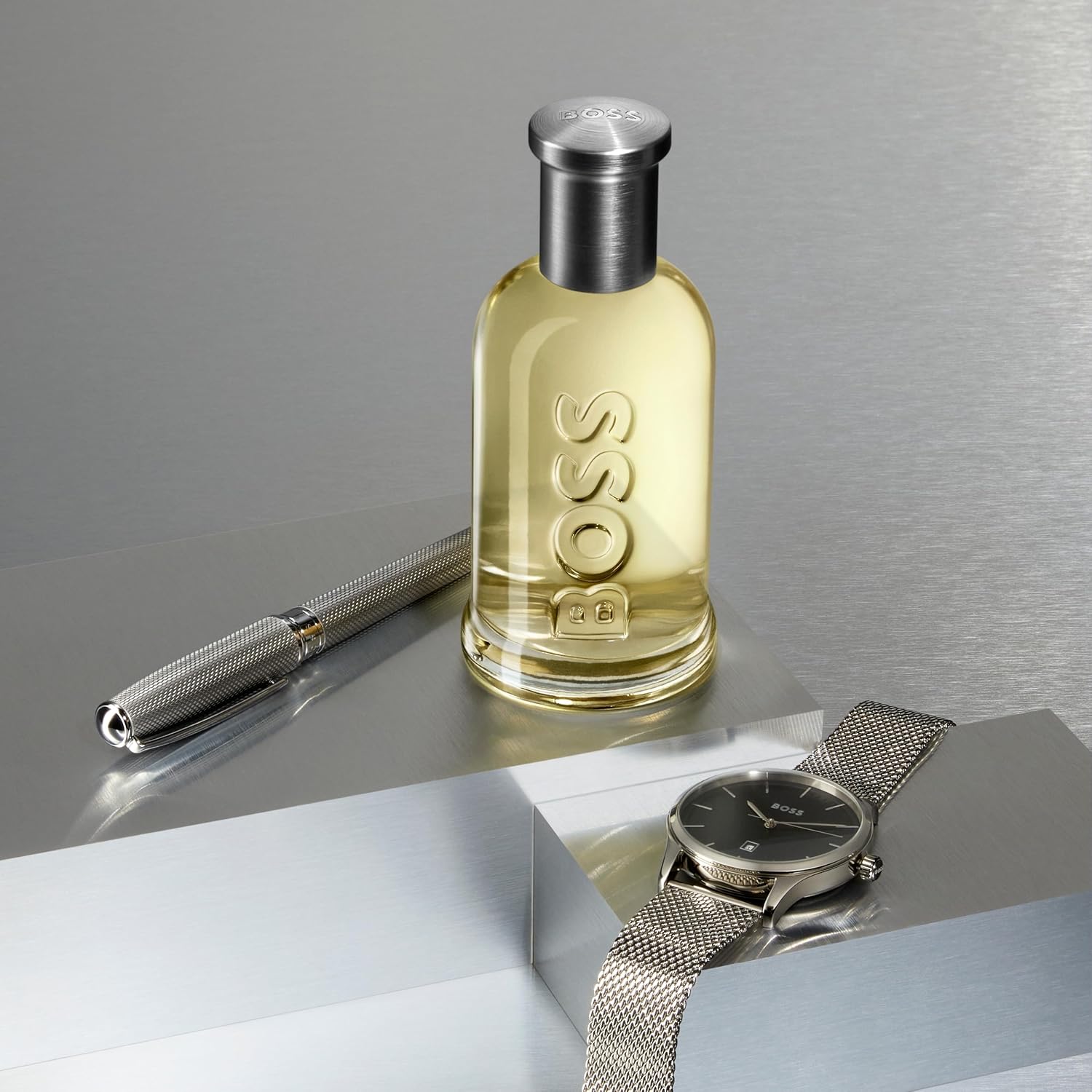 Hugo Boss Bottled Eau de Toilette – Woody Men's Cologne – With Notes of Apple, Cinnamon & Wood – Long Lasting Fragrance - Image 5
