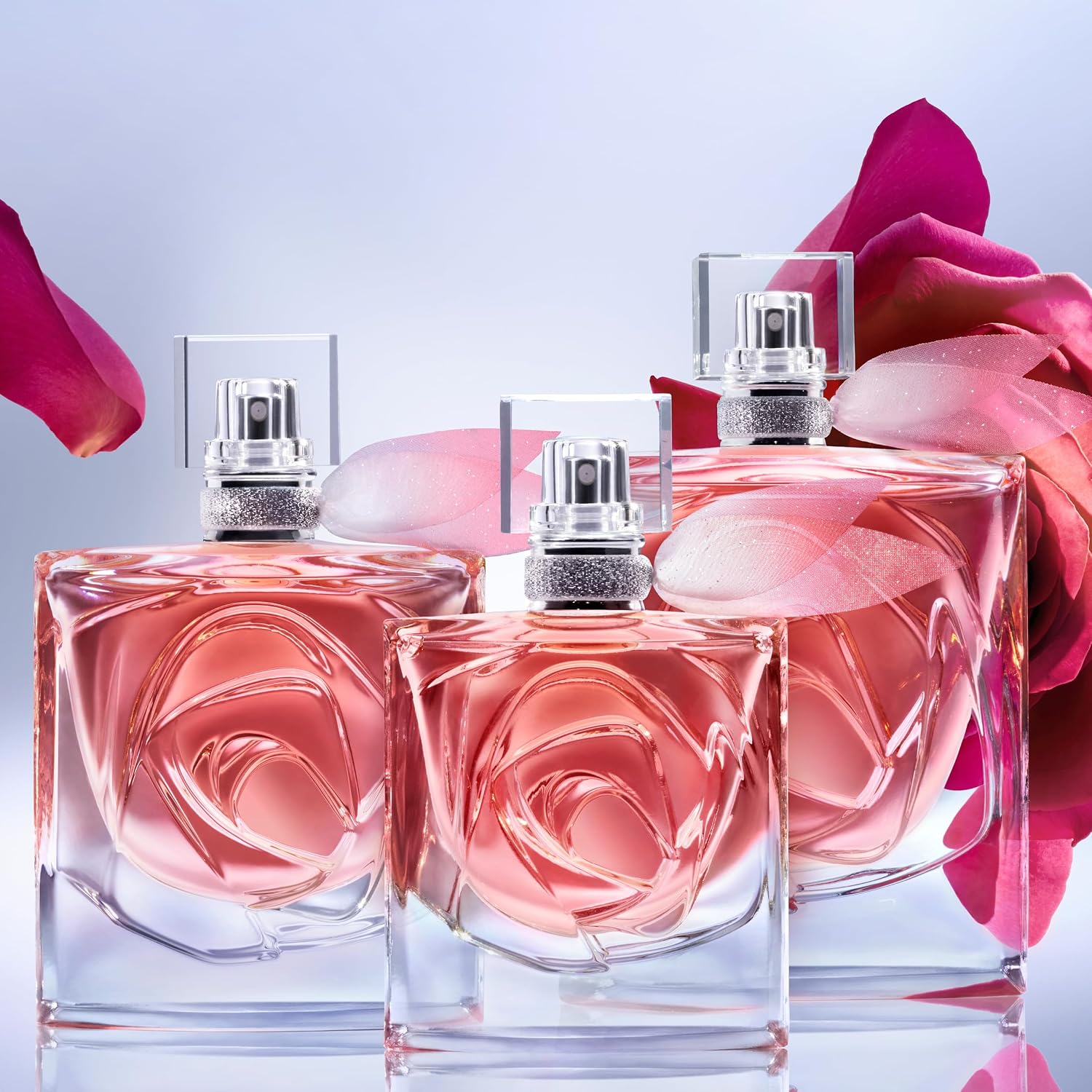 Lancôme Women's Perfume & Makeup Gift Set - La Vie est Belle Rose Extraordinaire Eau de Parfum & Eyeshadow Palette Bundle, Includes Feminine Floral Fragrance & Blendable Gold Eyeshadow Palette - Image 2