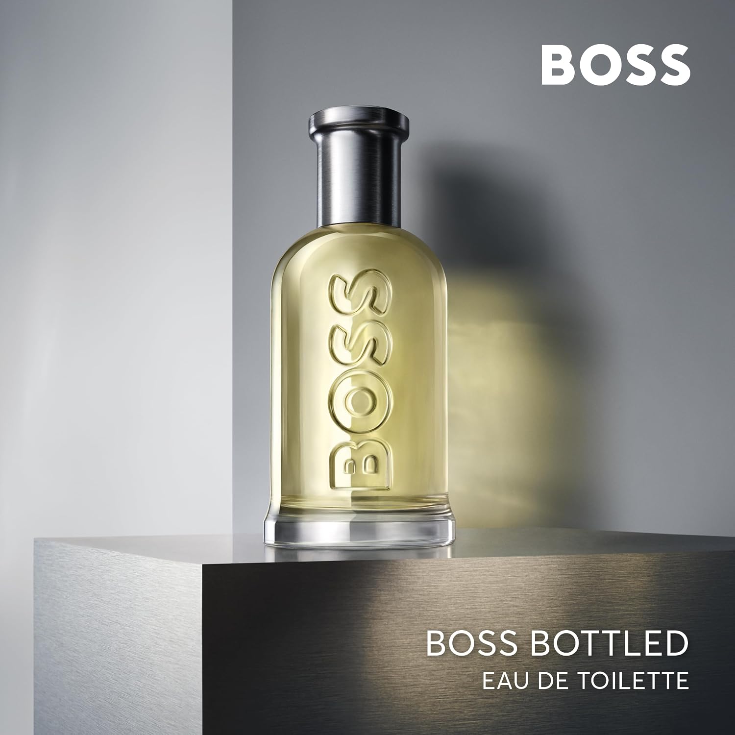 Hugo Boss Bottled Eau de Toilette – Woody Men's Cologne – With Notes of Apple, Cinnamon & Wood – Long Lasting Fragrance - Image 4