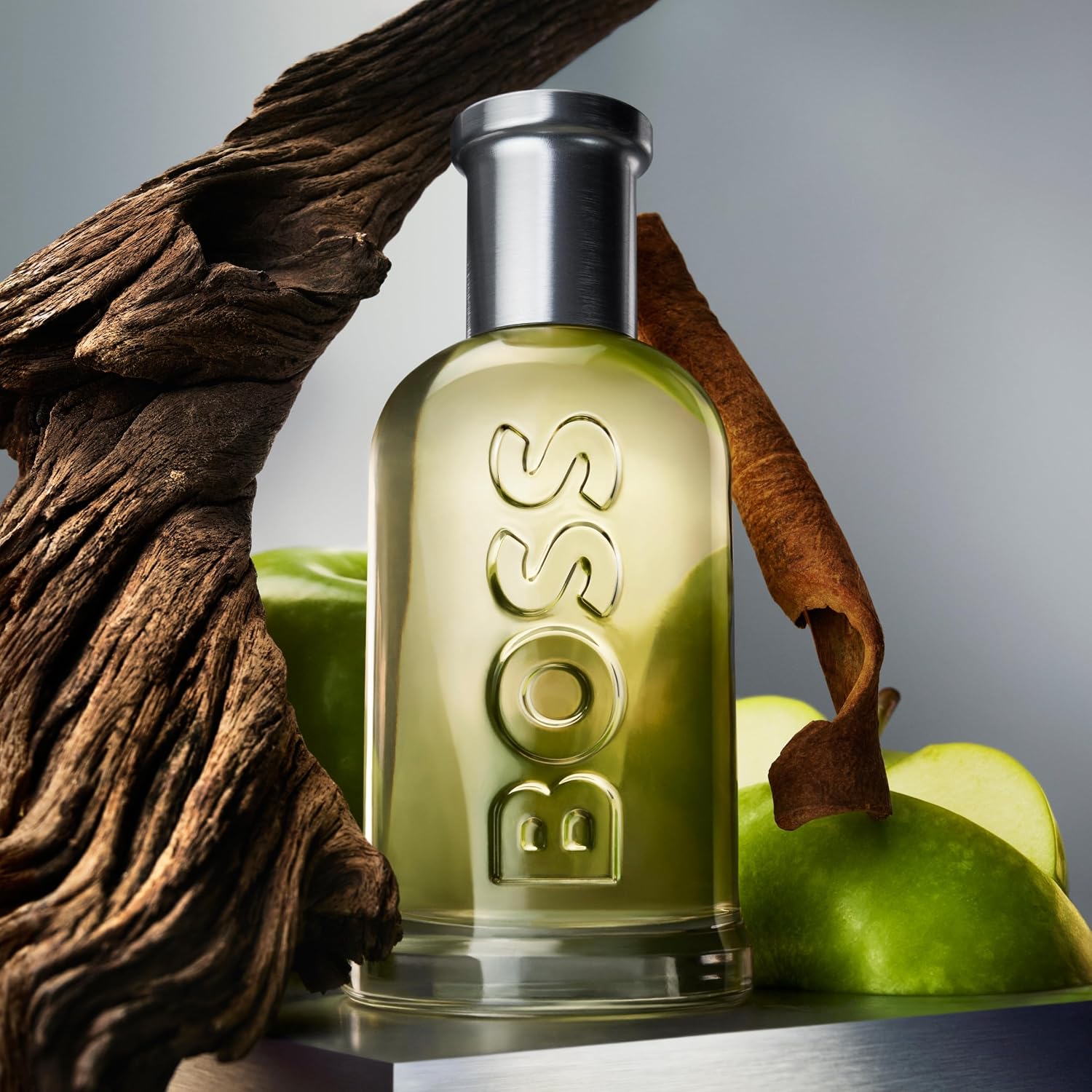 Hugo Boss Bottled Eau de Toilette – Woody Men's Cologne – With Notes of Apple, Cinnamon & Wood – Long Lasting Fragrance - Image 2