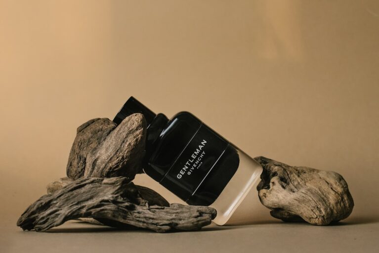 Unisex Fragrances Explained: Who Should Wear Them?